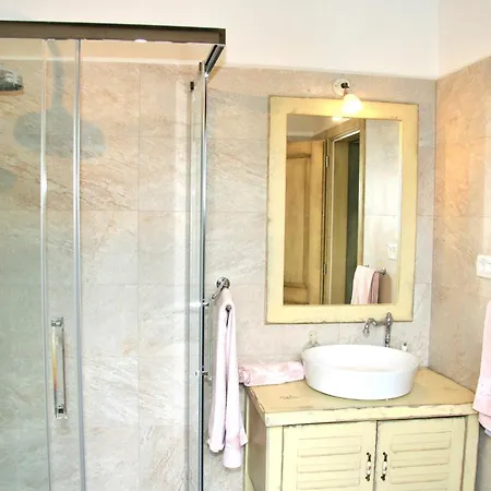 Family Friendly House With A Swimming Pool Bartolici, Istria - Sredisnja Istra - 21934 Livade